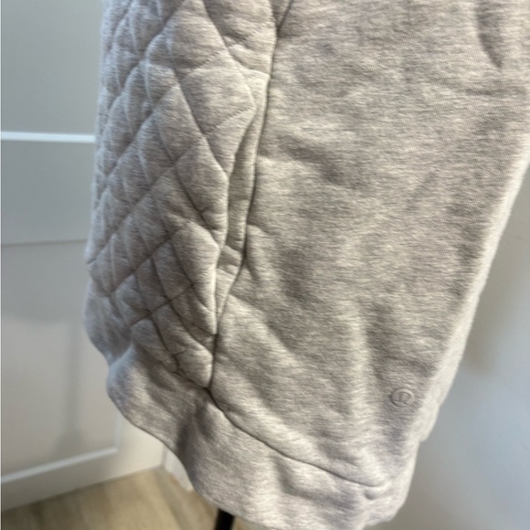Gray Quilted Pullover - Picture 5 of 8